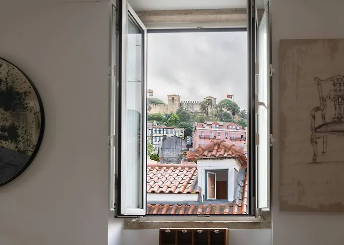 公寓 Castle-view Penthouse Duplex In *