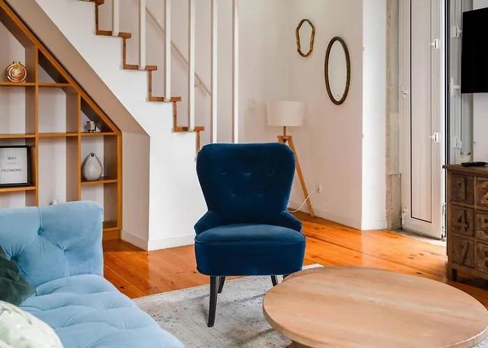 Castle-view Penthouse Duplex In 公寓