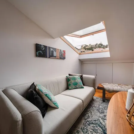 公寓 Castle-view Penthouse Duplex
