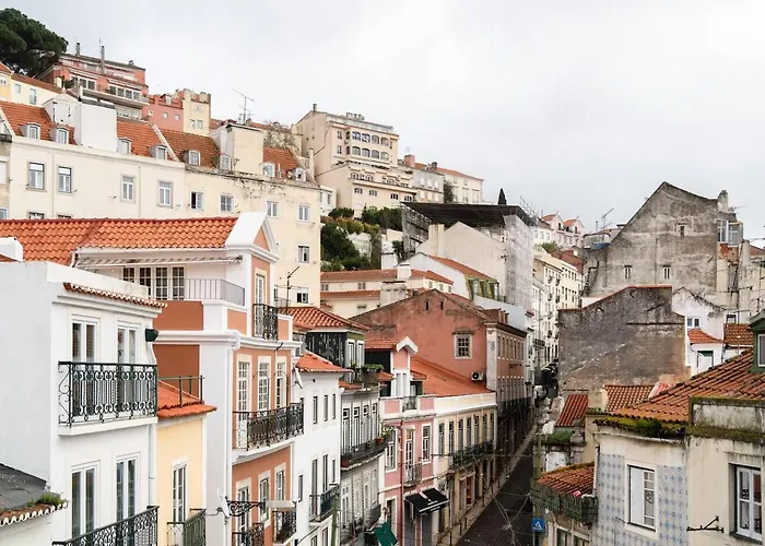 Castle-view Penthouse Duplex In *