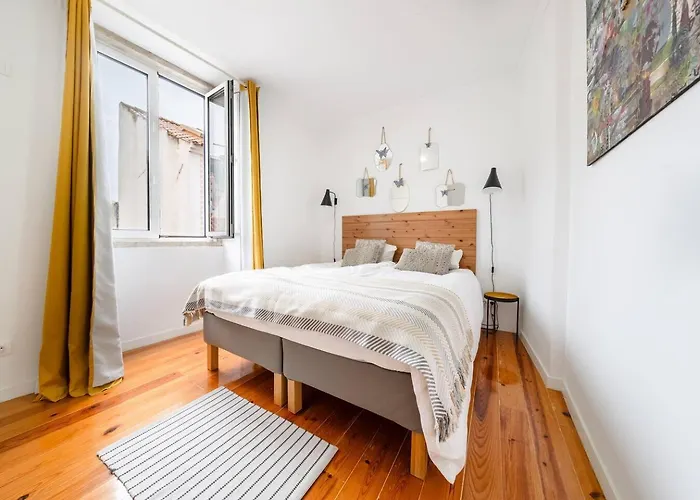 Apartment Castle-view Penthouse Duplex In Lisbon