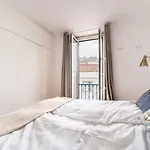 Castle-view Penthouse Duplex In Apartamento Lisboa