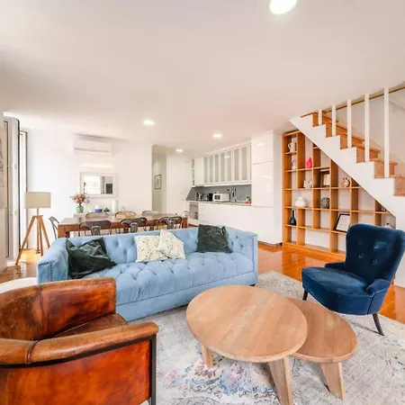 Castle-View Penthouse Duplex In Lisbon Lisbona
