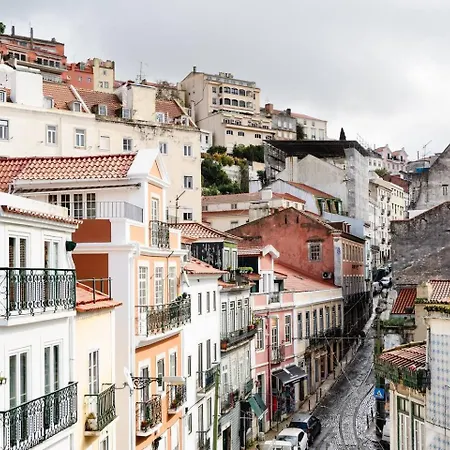 Castle-View Penthouse Duplex In Lisbon * Lisbona
