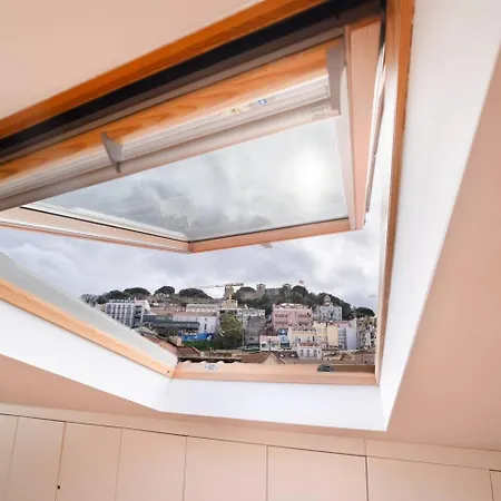 Appartamento Castle-View Penthouse Duplex In Lisbon *