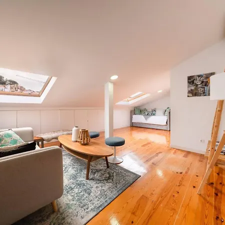 Appartamento Castle-View Penthouse Duplex In Lisbon *