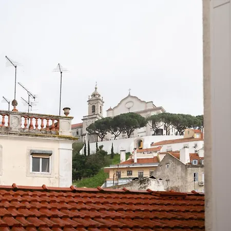 Castle-View Penthouse Duplex In Lisbon Lisbona